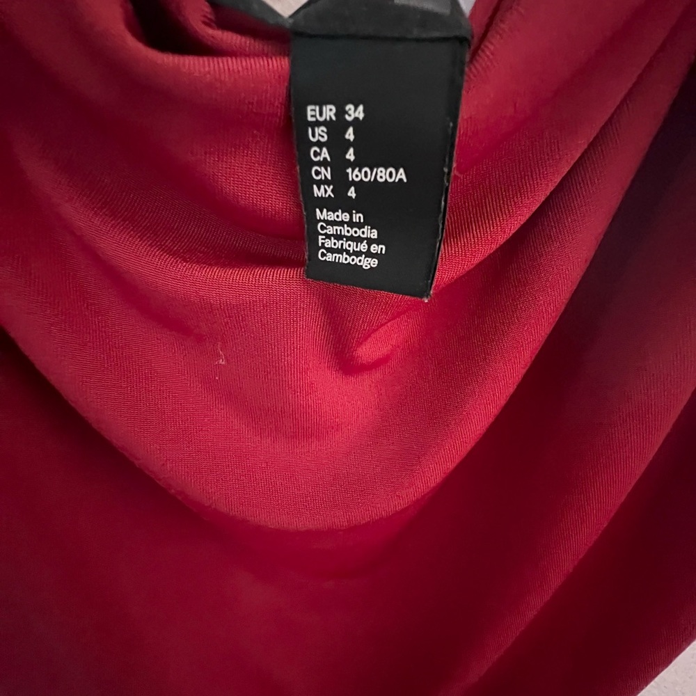 H&M Top - Picture 3 of 3